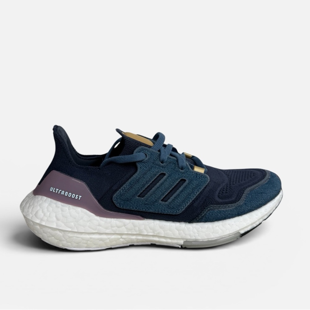 Adidas Ultraboost 22 Women’s Trainer - shadow navy